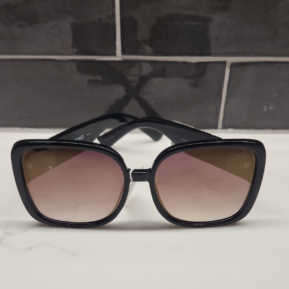 Kurt Geiger Black Oversized Sunglasses - Picture 5 of 10